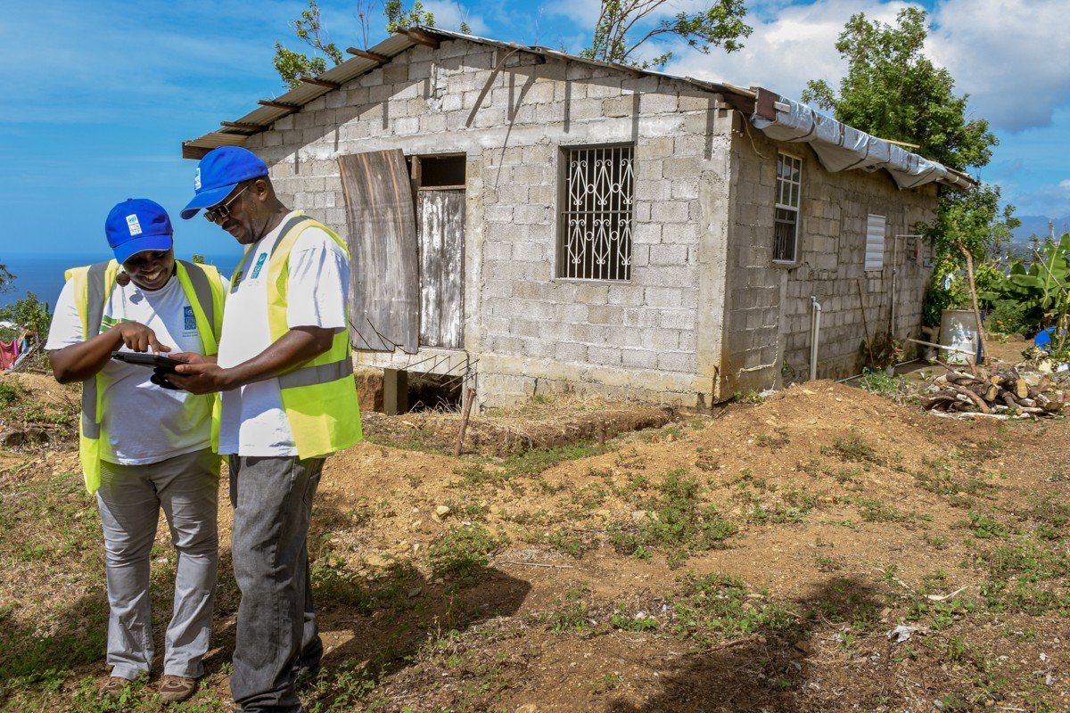 Building Damage Assessment in Dominica. Photo: UNDP/Zaimis Olmos