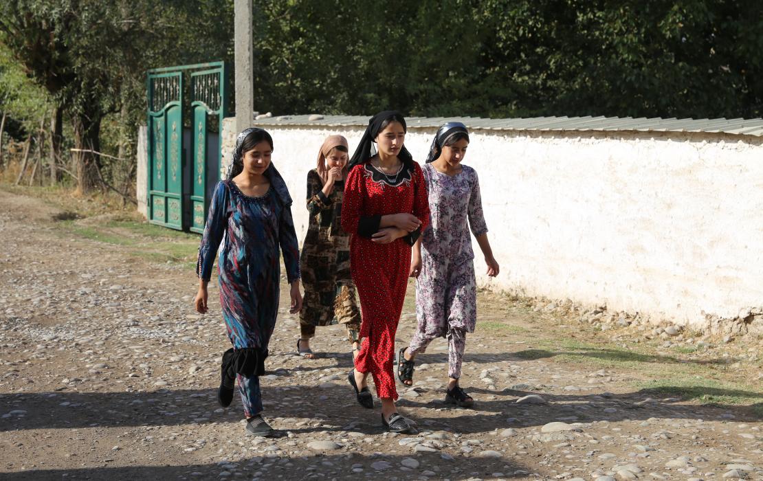 Young women in Tajkistan