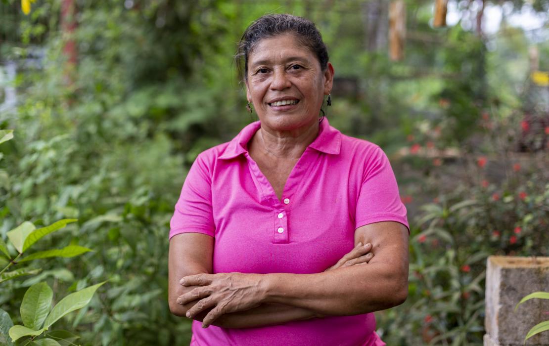 Mujer en costa rica