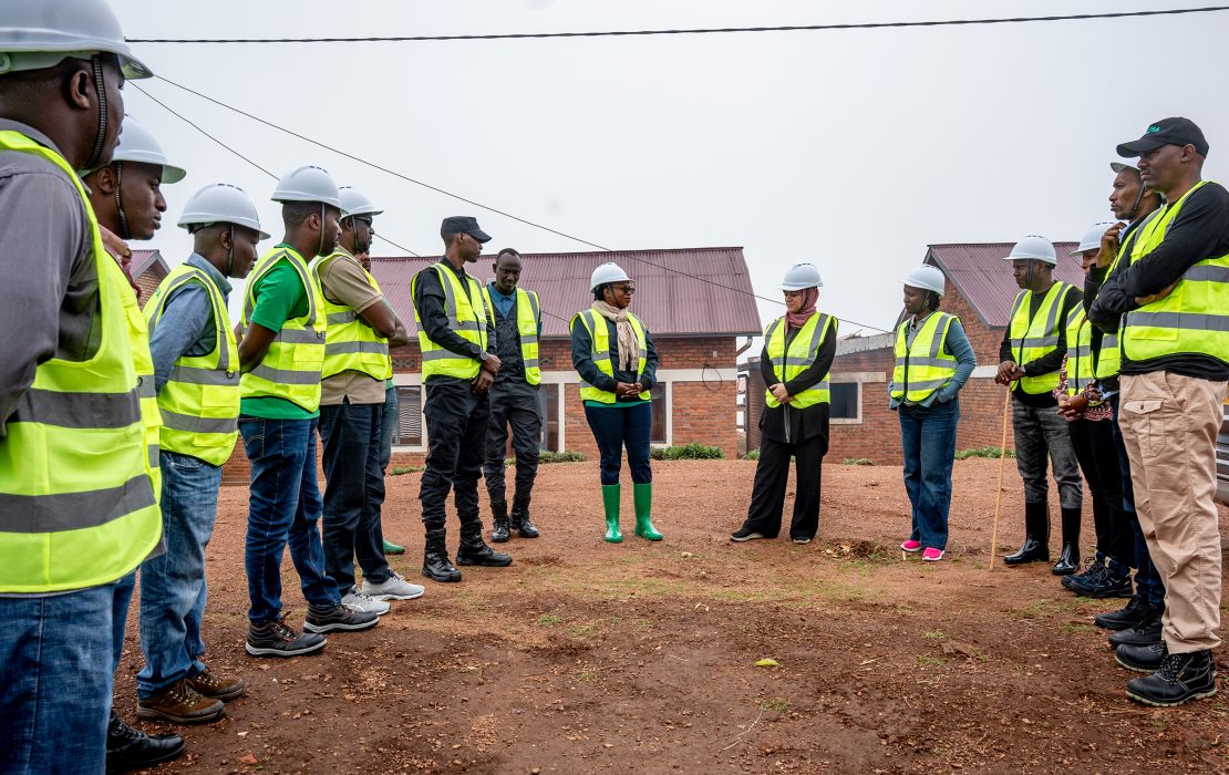 Local stakeholders prepare for tree-planting in Gakenke. Photo: Uwase Constantin / UNDP Rwanda Local stakeholders in Rwanda gather for tree planting in Gakenke, part of efforts to restore land and build climate resilience.