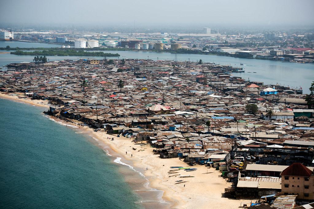 El asentamiento informal West Point en Liberia