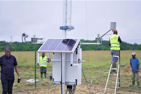 The meteorological station in Nyonie- Gabon’s Director of Meteorology on the left 
