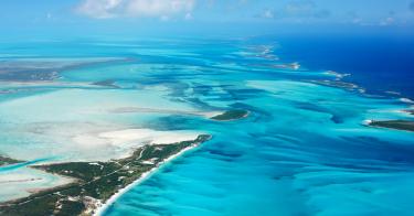 Vue aérienne des îles des Bahamas
