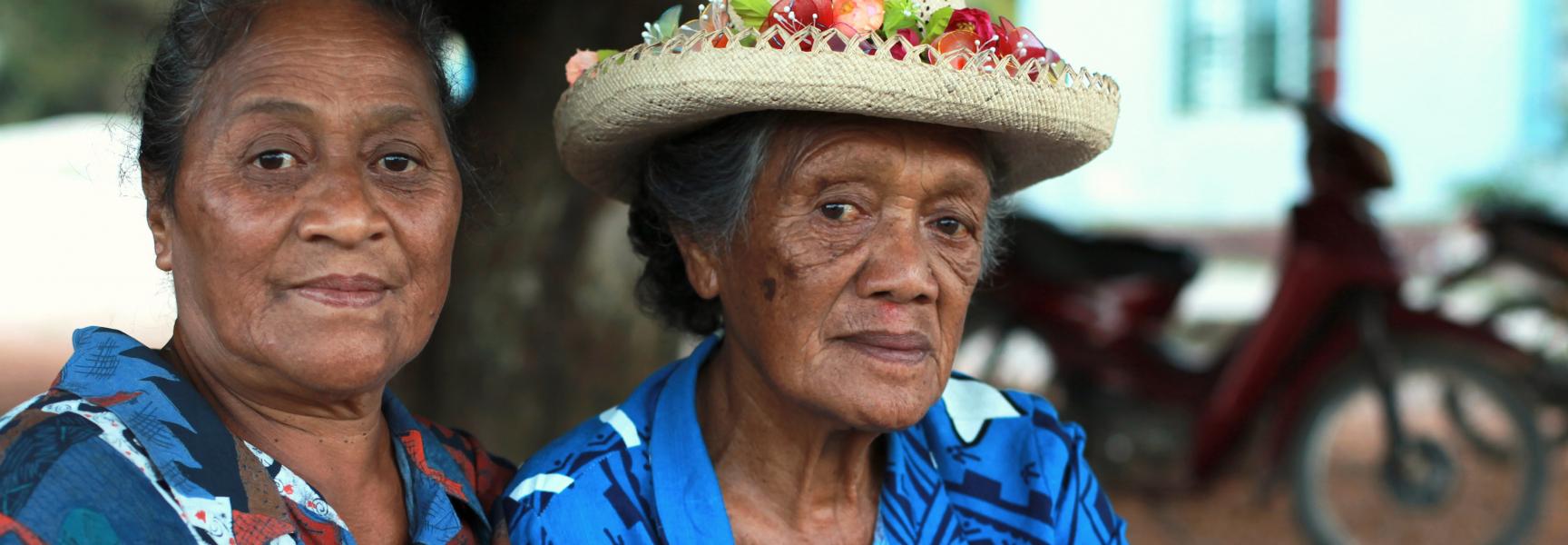 Mujer en las islas Cook